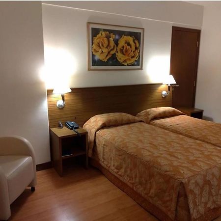 Master Plaza Hotel Barbacena Bagian luar foto